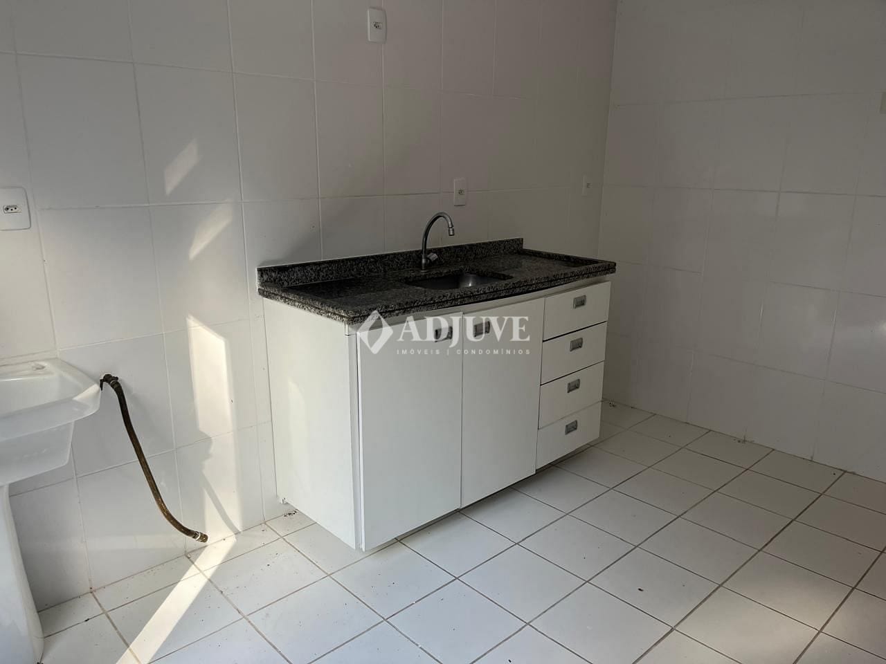 Apartamento à venda e aluguel com 2 quartos, 59m² - Foto 5