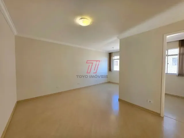 Apartamento 3 quartos e 1 banheiro, para alugar, no bairro Pinheirinho em Curitiba