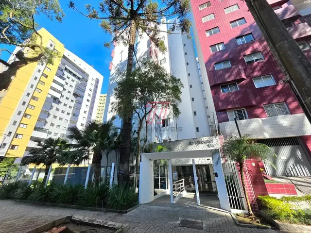 Apartamento 3 quartos e 2 banheiros, para alugar, no bairro Portão em Curitiba