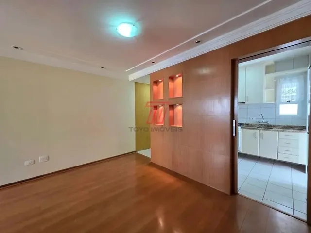 Apartamento 3 quartos e 2 banheiros, para alugar, no bairro Portão em Curitiba