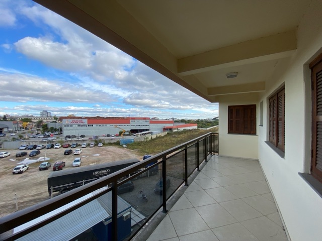Apartamento 3 quartos e 2 banheiros, à venda, no bairro Centro em Pelotas