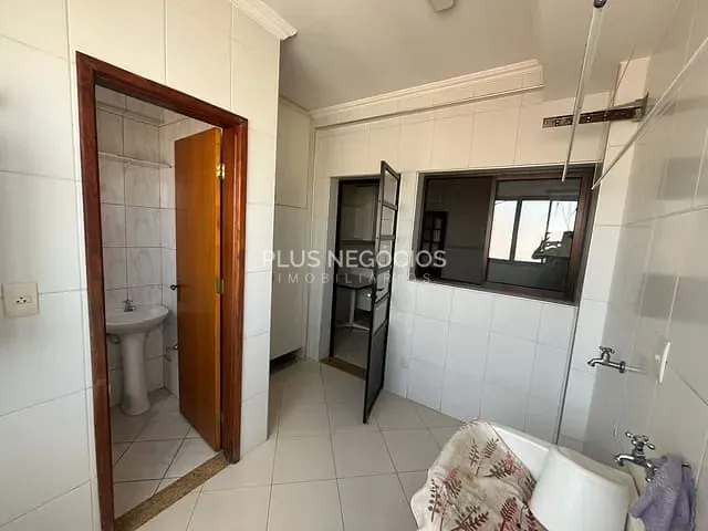 Apartamento com 338m² 6 quartos e 6 banheiros, para alugar, no bairro Centro em Sorocaba