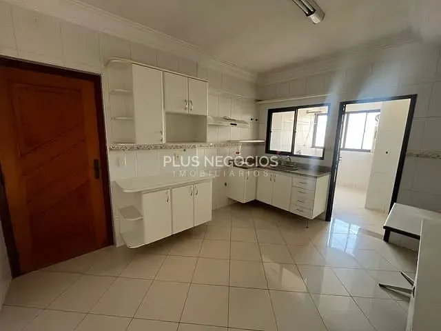 Apartamento com 338m² 6 quartos e 6 banheiros, para alugar, no bairro Centro em Sorocaba