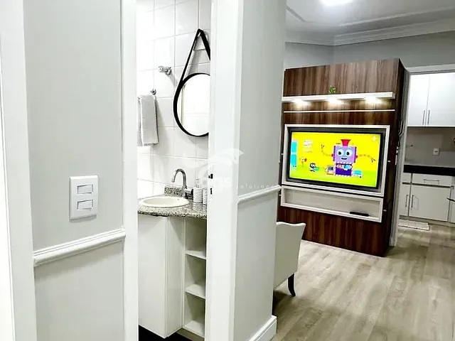 Apartamento com 90m² 2 quartos e 2 banheiros, à venda, no bairro Centro em Balneário Camboriú