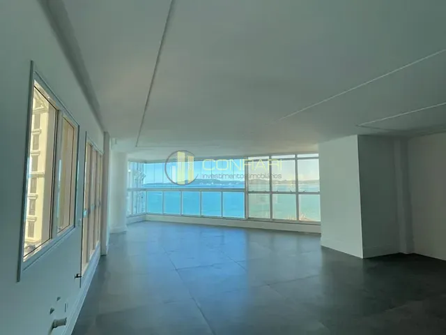 Apartamento com 215m² 4 quartos e 4 banheiros, à venda, no bairro Centro em Itapema