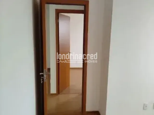 Apartamento 2 quartos e 1 banheiro, à venda, no bairro RESIDENCIAL LAGUNA DI MARBELLA em Londrina