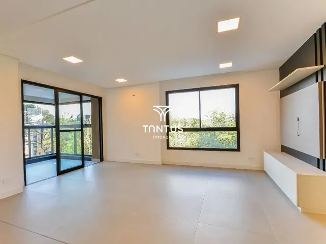 Apartamento 3 quartos e 2 banheiros, para alugar, no bairro Ecoville em Curitiba
