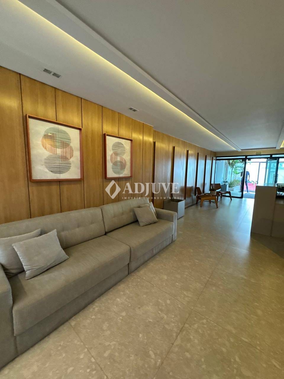 Apartamento à venda e aluguel com 2 quartos, 90m² - Foto 2