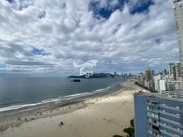 Apartamento com 145m² 3 quartos e 4 banheiros, à venda, no bairro Centro em Balneário Camboriú