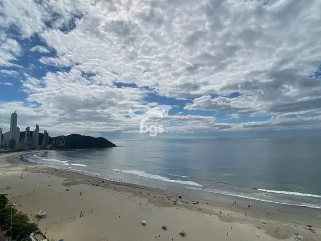 Apartamento com 145m² 3 quartos e 4 banheiros, à venda, no bairro Centro em Balneário Camboriú