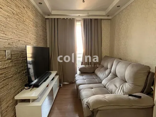 Apartamento com 50m² 2 quartos e 1 banheiro, à venda, no bairro Vila Mercês em Carapicuíba