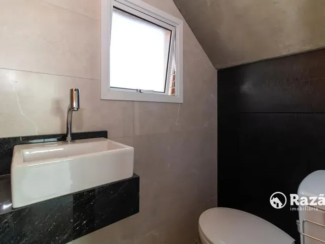 Apartamento 2 quartos e 4 banheiros, para alugar, no bairro Campo Comprido em Curitiba
