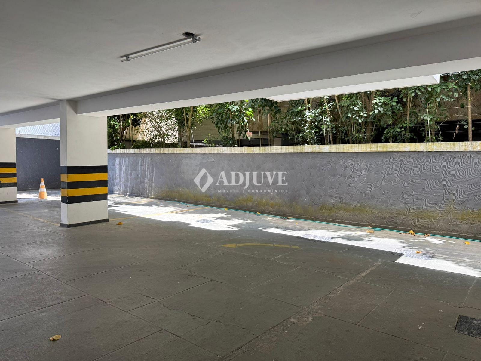 Apartamento à venda com 2 quartos, 70m² - Foto 17