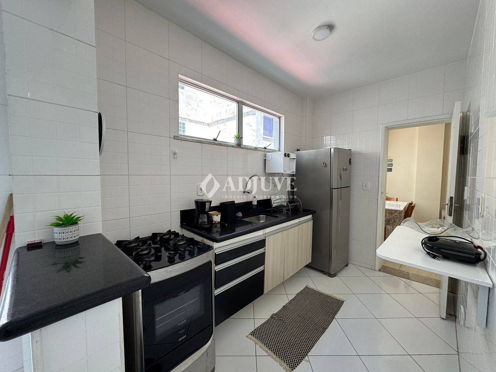 Apartamento à venda com 2 quartos, 70m² - Foto 12