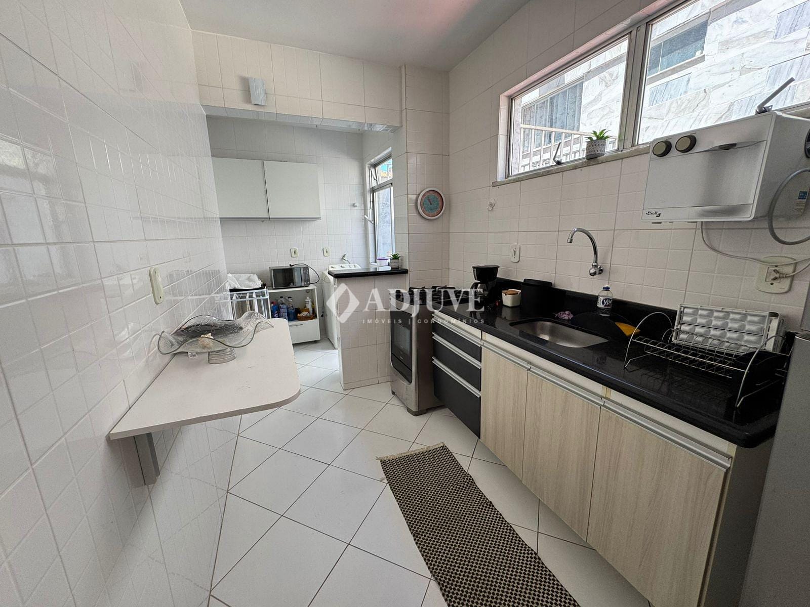 Apartamento à venda com 2 quartos, 70m² - Foto 11