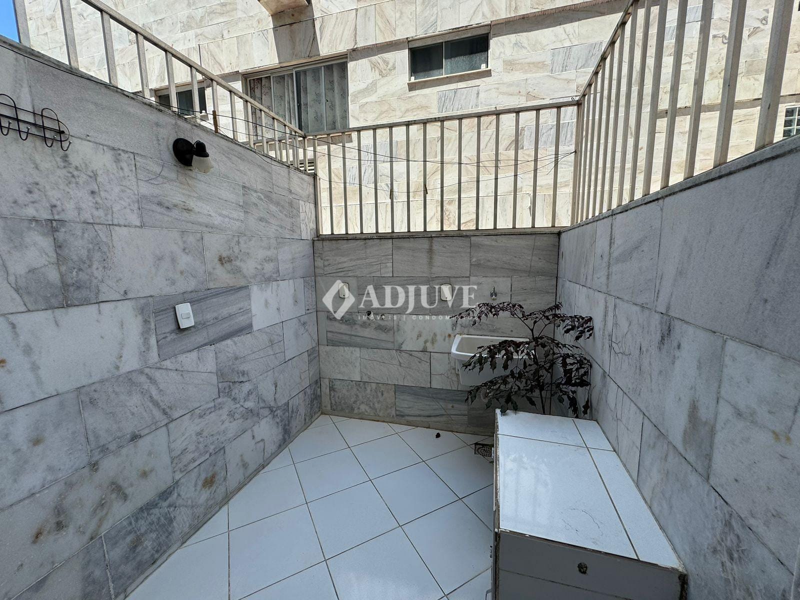 Apartamento à venda com 2 quartos, 70m² - Foto 14