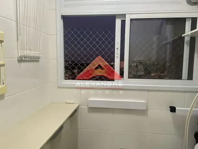 Apartamento 2 quartos e 1 banheiro, para alugar, no bairro Jardim Copacabana em São José dos Campos