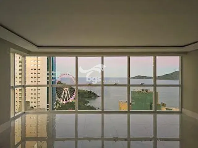 Apartamento com 187m² 4 quartos e 5 banheiros, à venda, no bairro Pioneiros em Balneário Camboriú