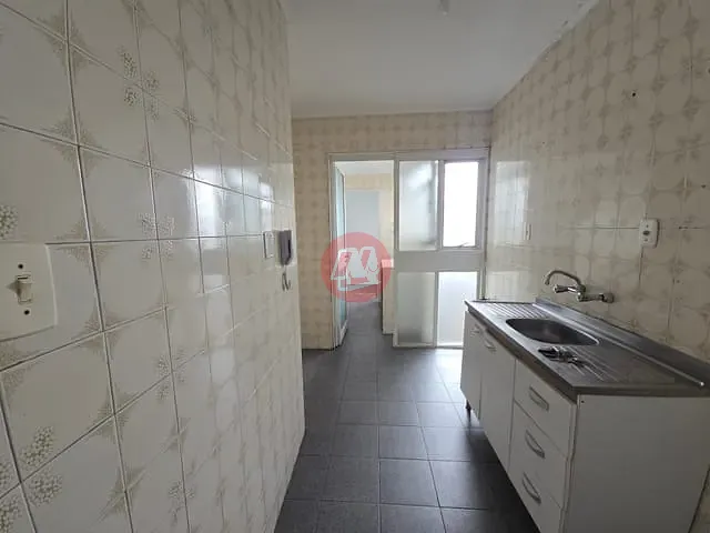 Apartamento com 97m² 2 quartos e 2 banheiros, à venda ou para alugar, no bairro Petrópolis em Porto Alegre