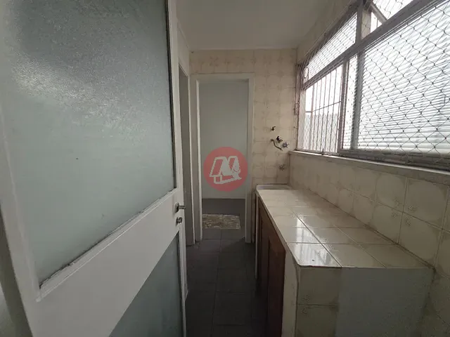 Apartamento com 97m² 2 quartos e 2 banheiros, à venda ou para alugar, no bairro Petrópolis em Porto Alegre
