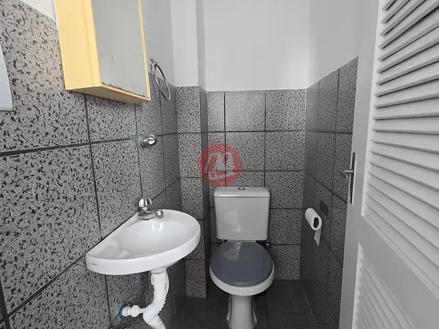 Apartamento com 97m² 2 quartos e 2 banheiros, à venda ou para alugar, no bairro Petrópolis em Porto Alegre