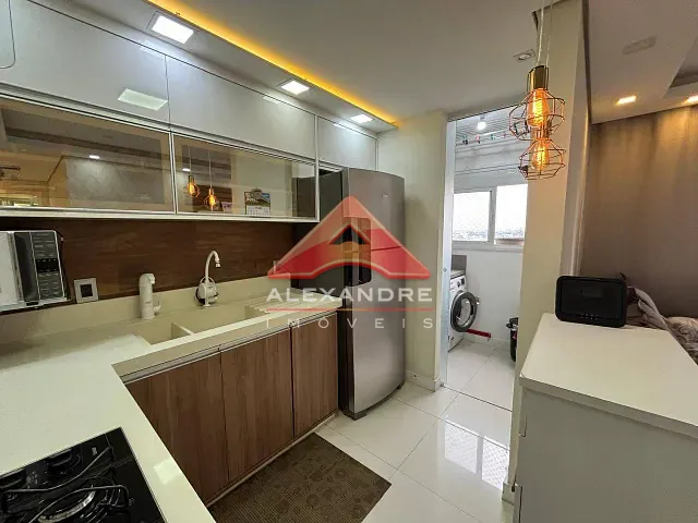 Apartamento com 45m² 2 quartos e 1 banheiro, à venda, no bairro Jardim Copacabana em São José dos Campos
