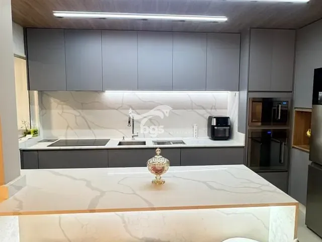 Apartamento com 189m² 3 quartos e 4 banheiros, à venda, no bairro Centro em Balneário Camboriú