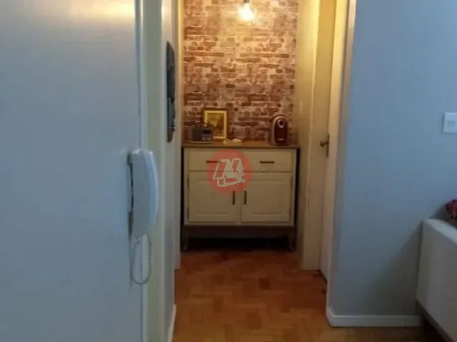Apartamento com 50m² 1 quarto e 1 banheiro, à venda, no bairro Rio Branco em Porto Alegre