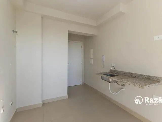 Apartamento 1 quarto e 1 banheiro, para alugar, no bairro Portão em Curitiba