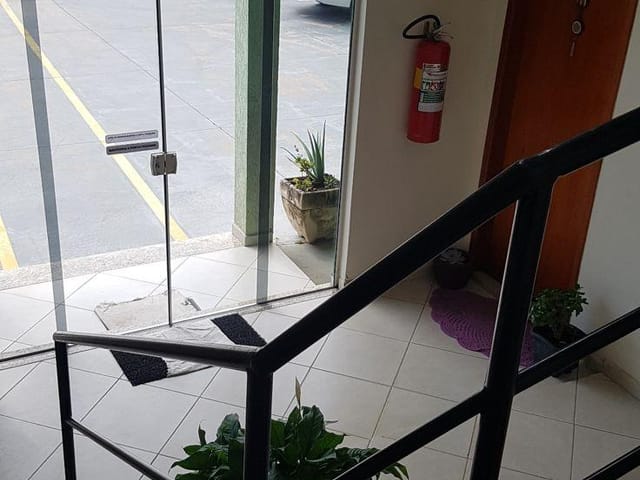 Apartamento 2 quartos e 1 banheiro, à venda, no bairro Conjunto Residencial Araretama em Pindamonhangaba