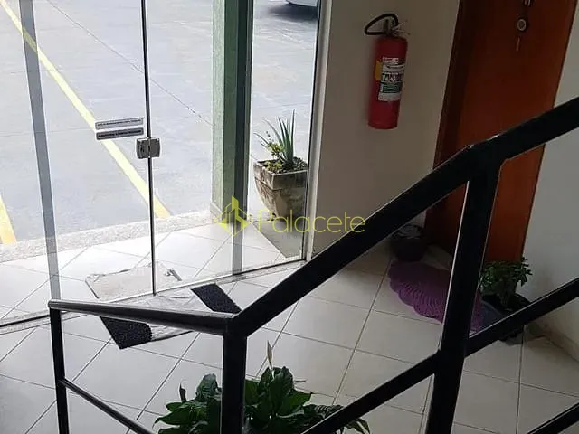 Apartamento 2 quartos e 1 banheiro, à venda, no bairro Conjunto Residencial Araretama em Pindamonhangaba