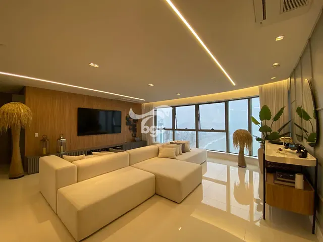 Apartamento com 370m² 4 quartos e 5 banheiros, à venda, no bairro Centro em Balneário Camboriú