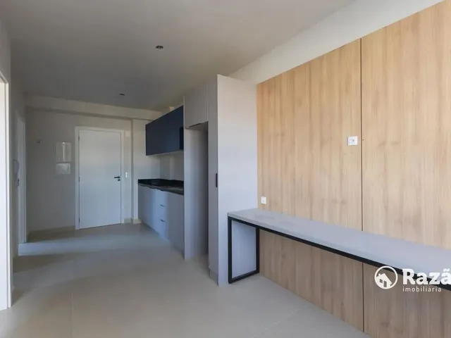 Apartamento 2 quartos e 1 banheiro, para alugar, no bairro Portão em Curitiba