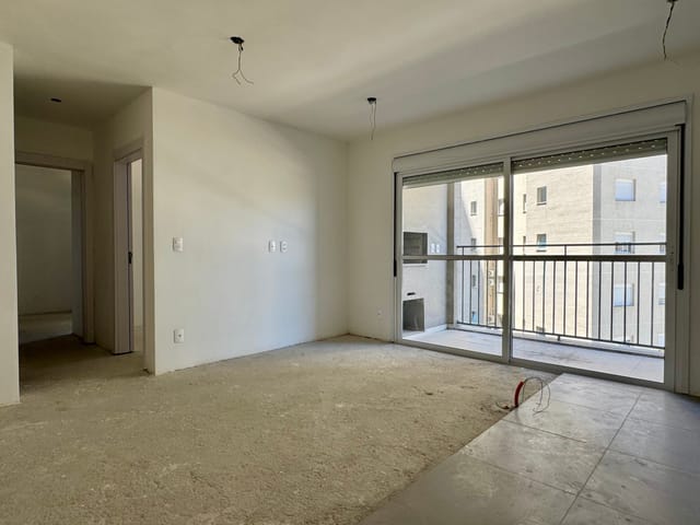 Apartamento 2 quartos e 2 banheiros, à venda, no bairro Areal em Pelotas