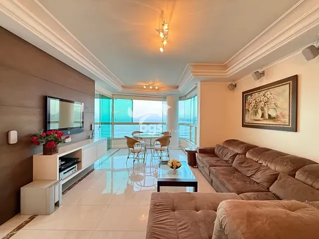 Apartamento com 251m² 4 quartos e 4 banheiros, à venda, no bairro Centro em Balneário Camboriú