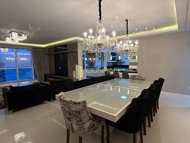 Apartamento com 230m² 4 quartos e 5 banheiros, à venda, no bairro Meia Praia em Itapema