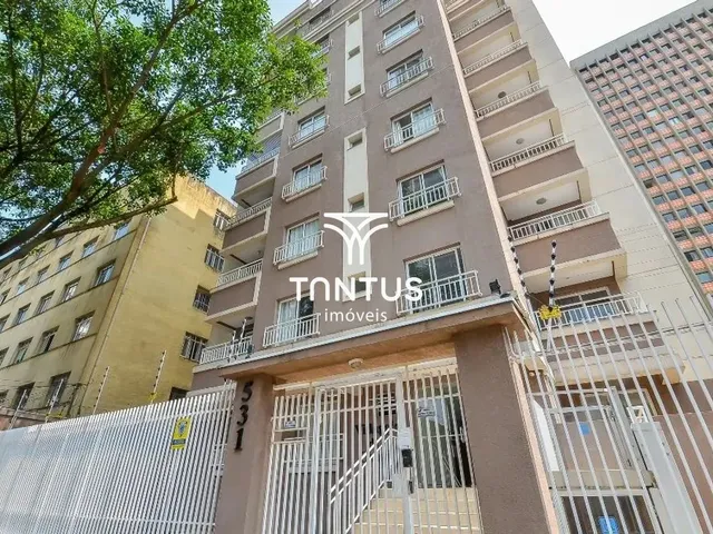 Apartamento 1 quarto e 1 banheiro, para alugar, no bairro Centro em Curitiba