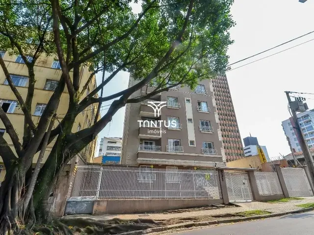 Apartamento 1 quarto e 1 banheiro, para alugar, no bairro Centro em Curitiba