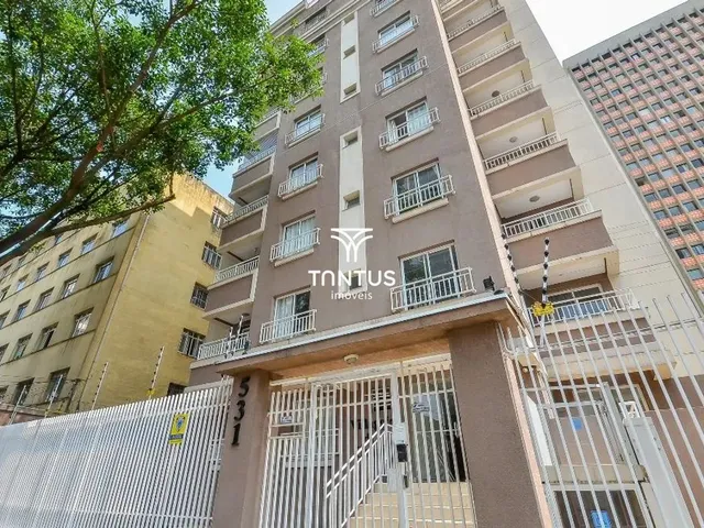 Apartamento 1 quarto e 1 banheiro, para alugar, no bairro Centro em Curitiba