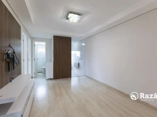 Apartamento 2 quartos e 1 banheiro, para alugar, no bairro Campo de Santana em Curitiba