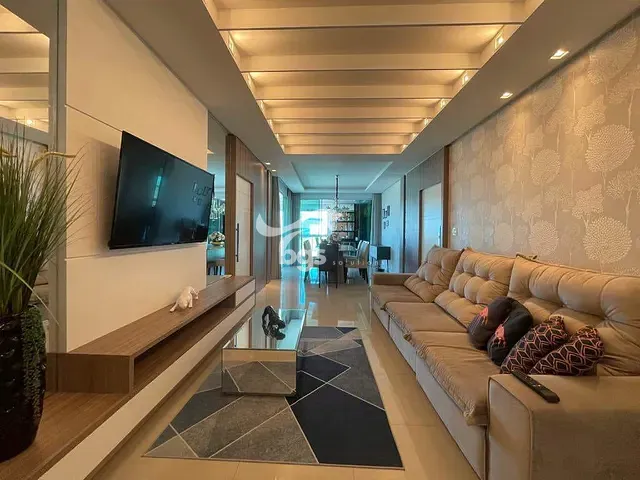 Apartamento 3 quartos e 4 banheiros, à venda, no bairro Meia Praia em Itapema