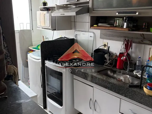 Apartamento 2 quartos e 1 banheiro, à venda, no bairro Vila Tesouro em São José dos Campos