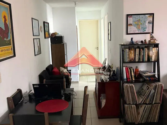 Apartamento 2 quartos e 1 banheiro, à venda, no bairro Vila Tesouro em São José dos Campos