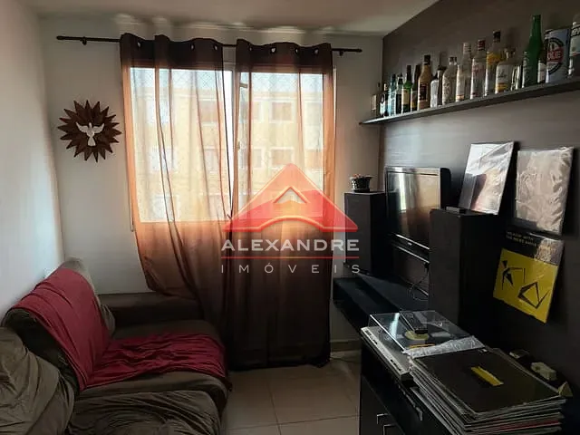 Apartamento 2 quartos e 1 banheiro, à venda, no bairro Vila Tesouro em São José dos Campos