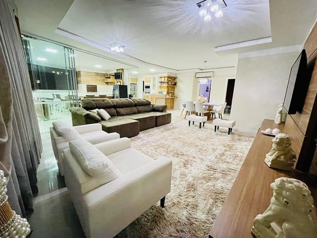 Foto do Apartamento - 3 Suites e 3 Vagas na Meia Praia! | Confiari Investimentos Imobiliários