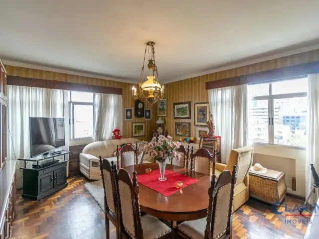 Apartamento 3 quartos e 2 banheiros, à venda, no bairro CENTRO em Curitiba