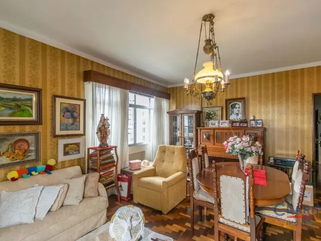 Apartamento 3 quartos e 2 banheiros, à venda, no bairro CENTRO em Curitiba