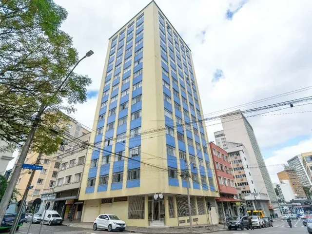 Apartamento 3 quartos e 2 banheiros, à venda, no bairro CENTRO em Curitiba