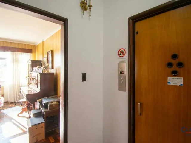 Apartamento 3 quartos e 2 banheiros, à venda, no bairro CENTRO em Curitiba