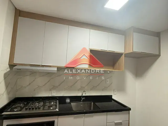 Apartamento 2 quartos e 1 banheiro, para alugar, no bairro Vila Industrial em São José dos Campos